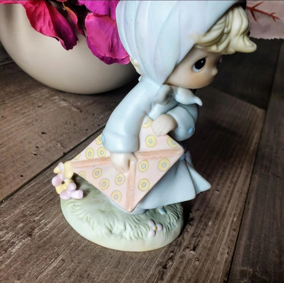 Vintage 1987 Precious Moments March 110019 Porcelain Figurine Enesco - Picture 6 of 10